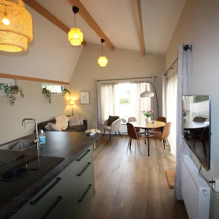 Holiday home Het Vogelhuisje