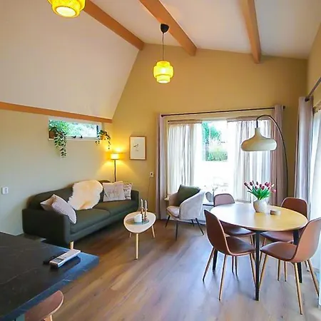 بيت للعطل Het Vogelhuisje