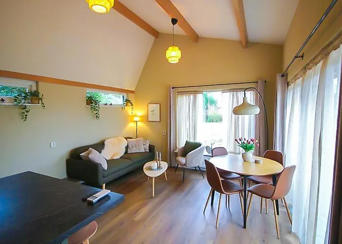 Semesterbostad Het Vogelhuisje