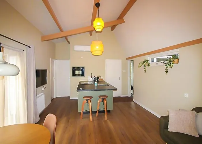 Semesterbostad Het Vogelhuisje